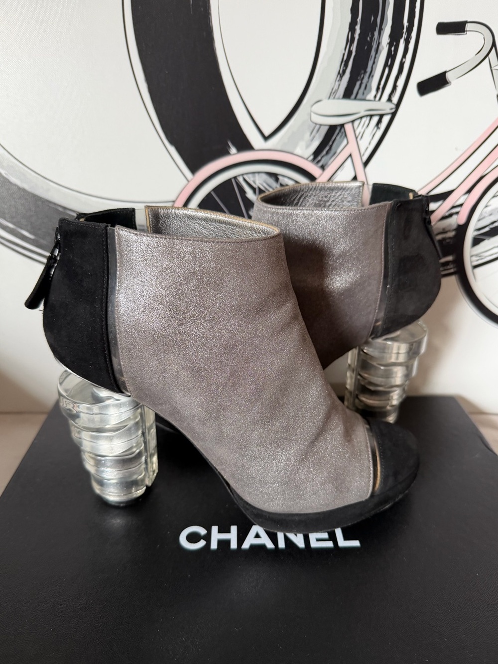 CHANEL Silver Metallic CC Logo Ankle Booties Lucite Desks Hills